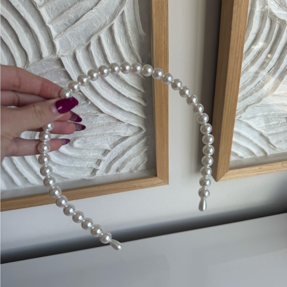 Pearl Headband - Picture 3 of 3